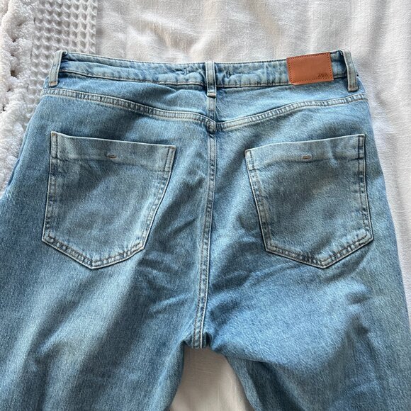 Zara High Rise Side Slit Flare Jeans - Picture 6 of 10